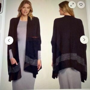 Barefoot Dreams CozyChic Cliffside Wrap